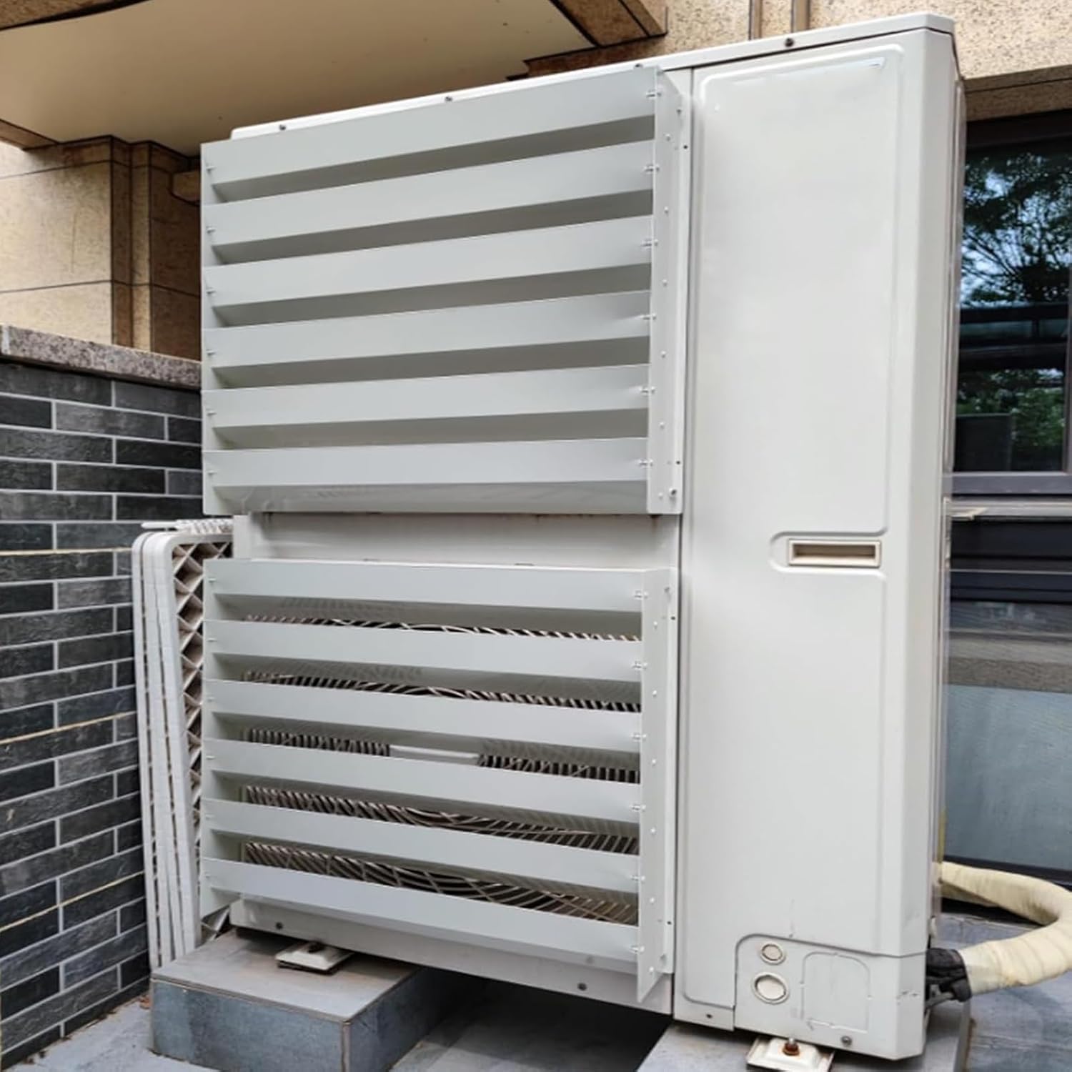 GENERIC Unité Extérieure De Climatiseur 65 X 65 Cm Avec Persiennes - Grille De Protection Contre Le Condensateur - Bouclier De Contrôle De La Température Pour Une Efficacité Accrue